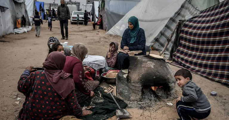তাবুতে ফিলিস্তিনিদের জীবনযাপন